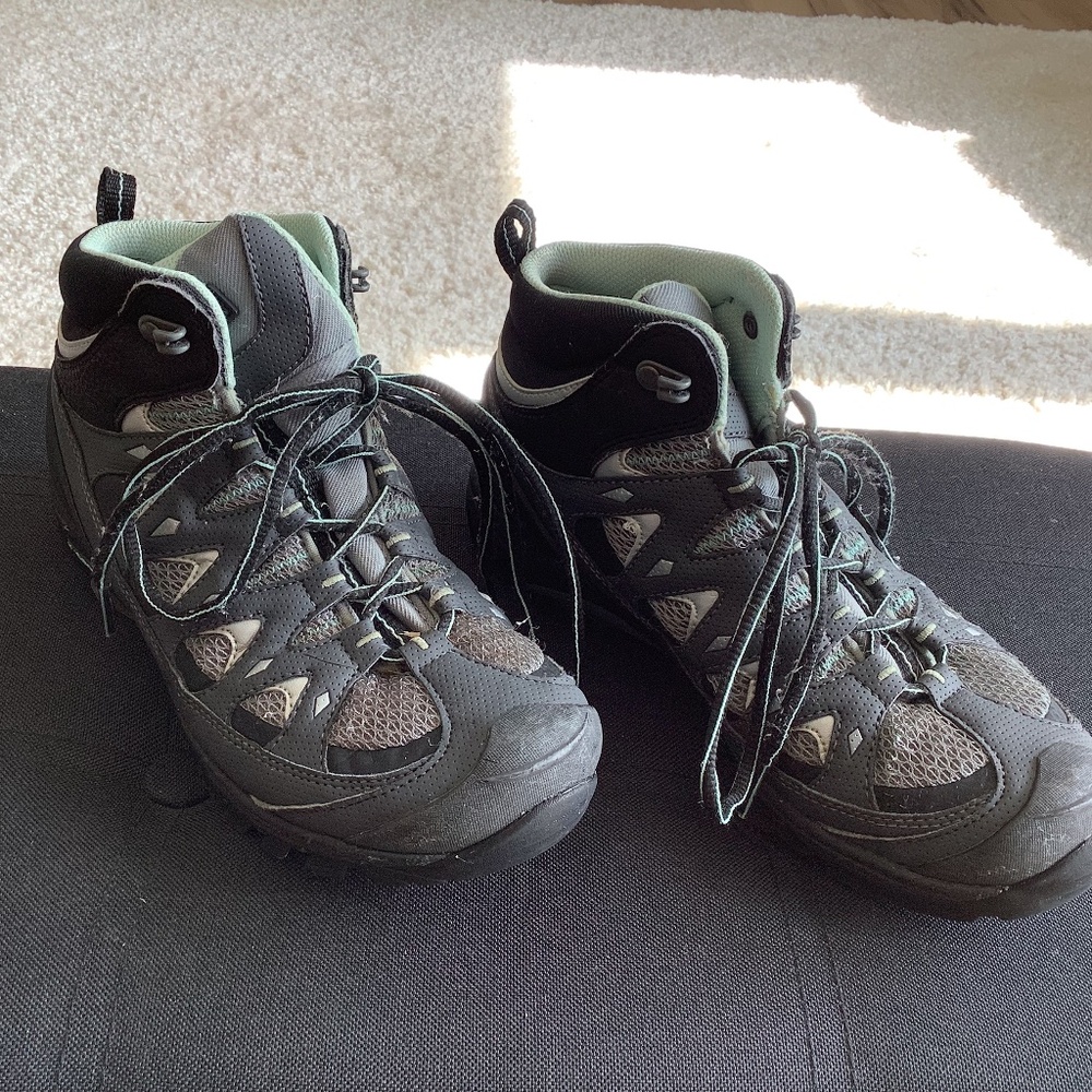 Wind river Hiking runner